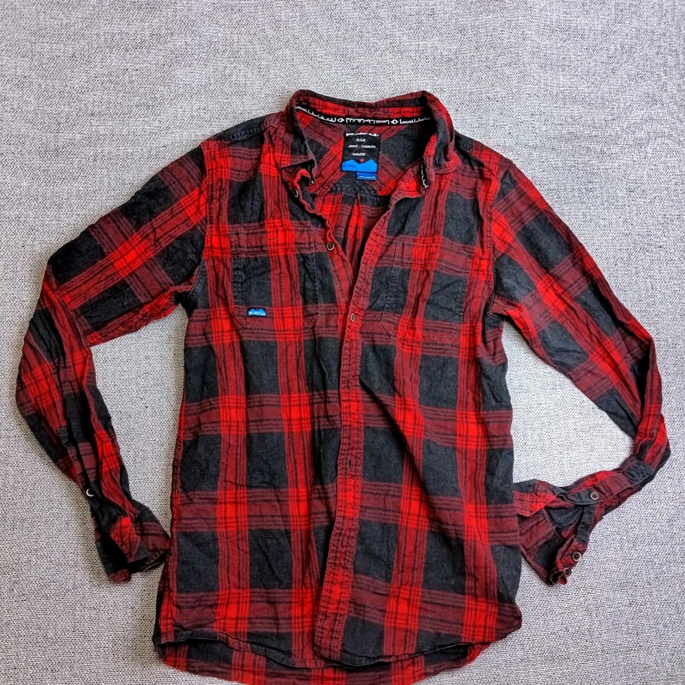 KAVU Flannel Shirt Mens Medium Red Black Excellent Plaid Button Down Pockets